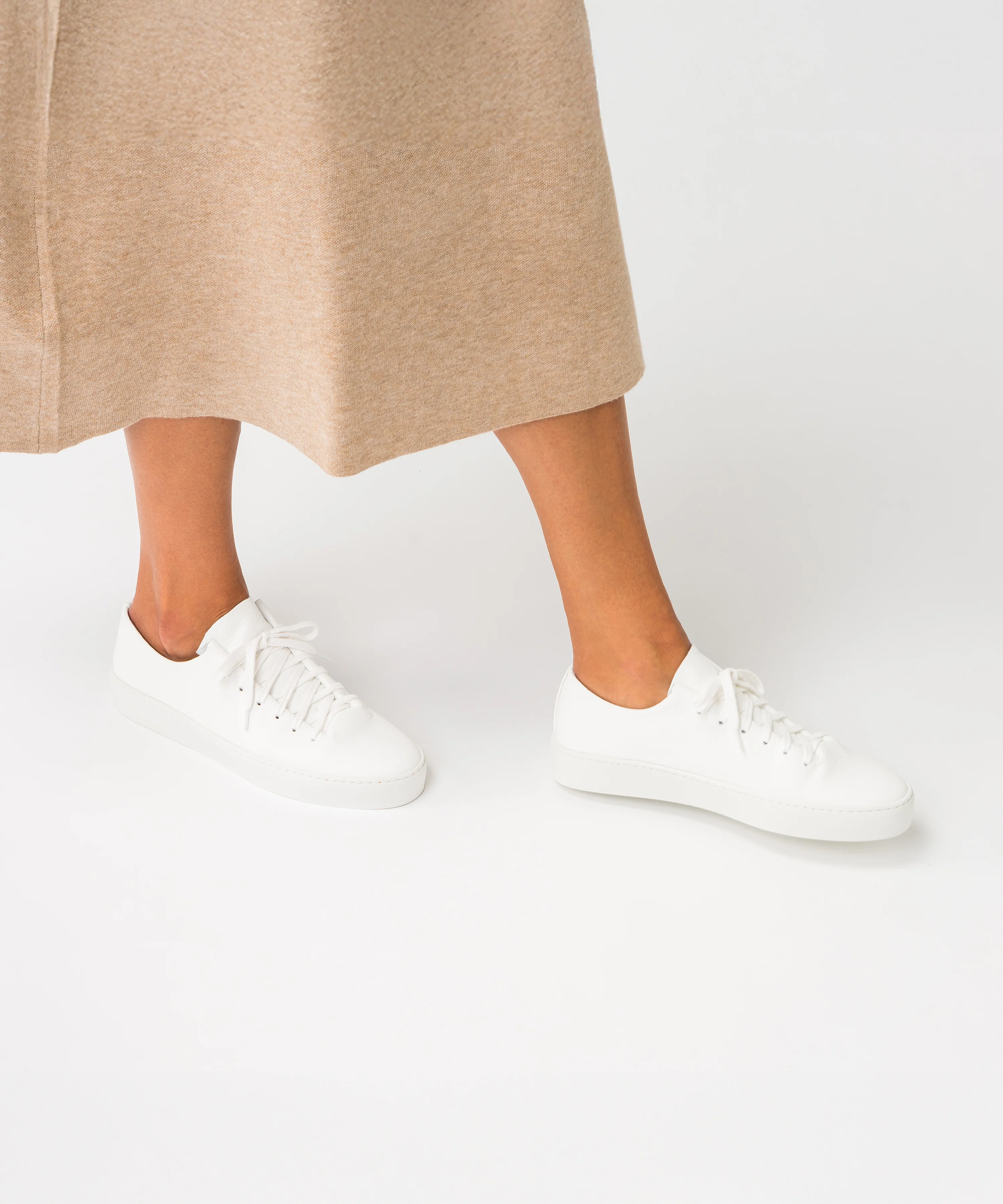 Atom All White - Image 8