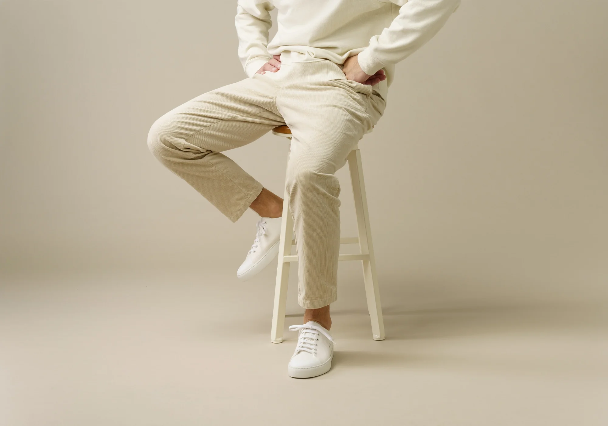 Glove White - Image 8