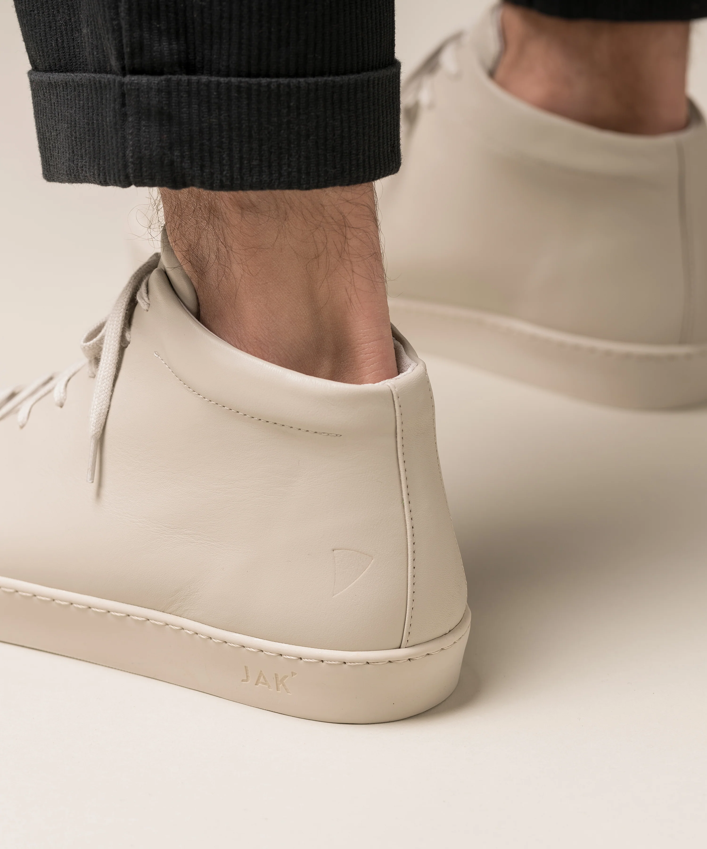 Royal Hi Dust - Image 7